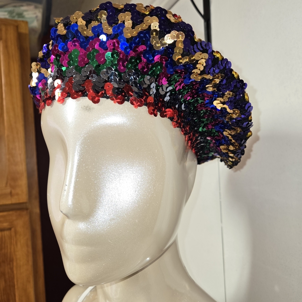 Vintage Multicolor Sequin Beret Hat Sparkly Disco Festival Statement Cap - Picture 10 of 10